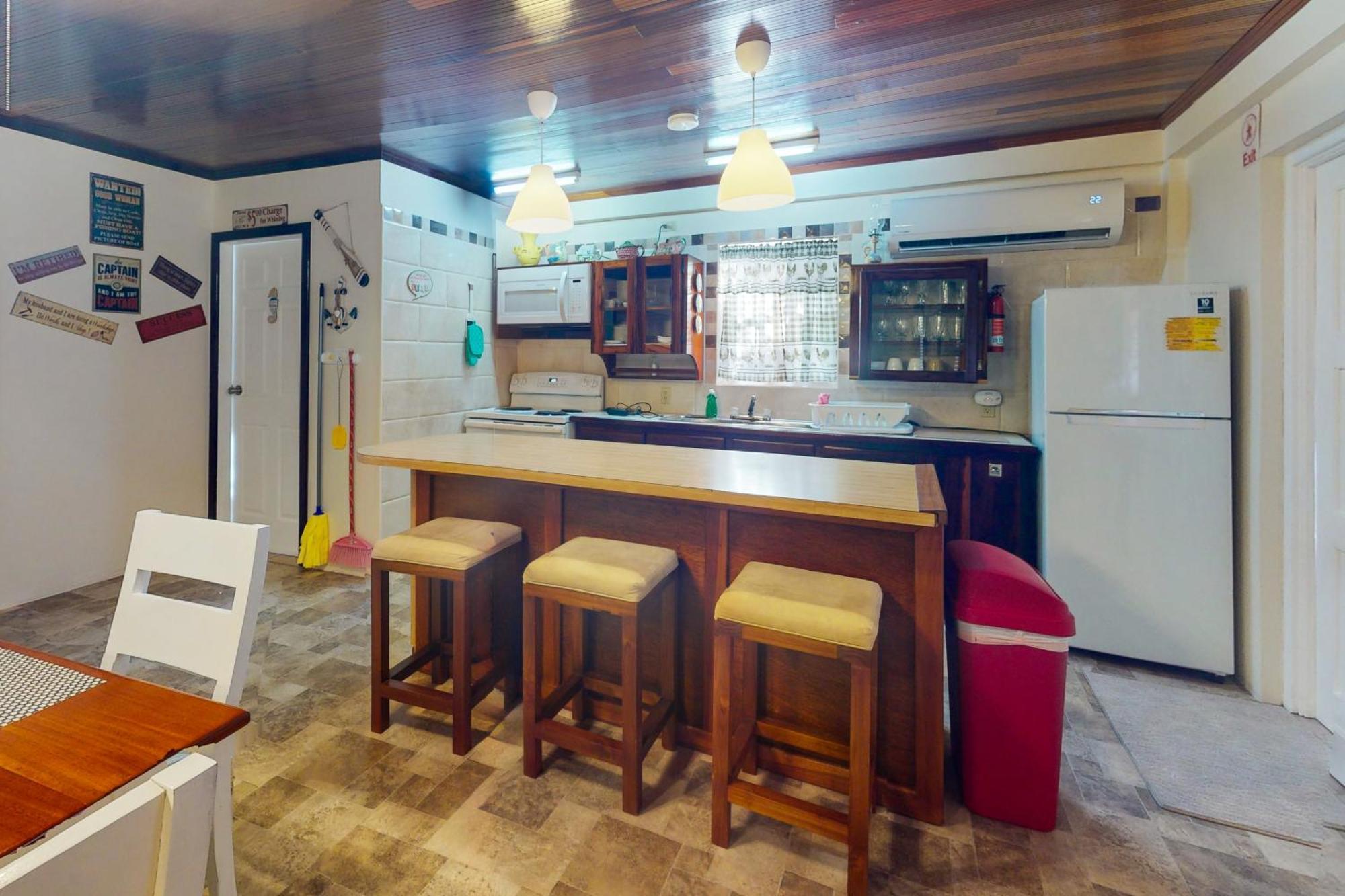 Hummingbird Home Suites San Pedro  Værelse billede