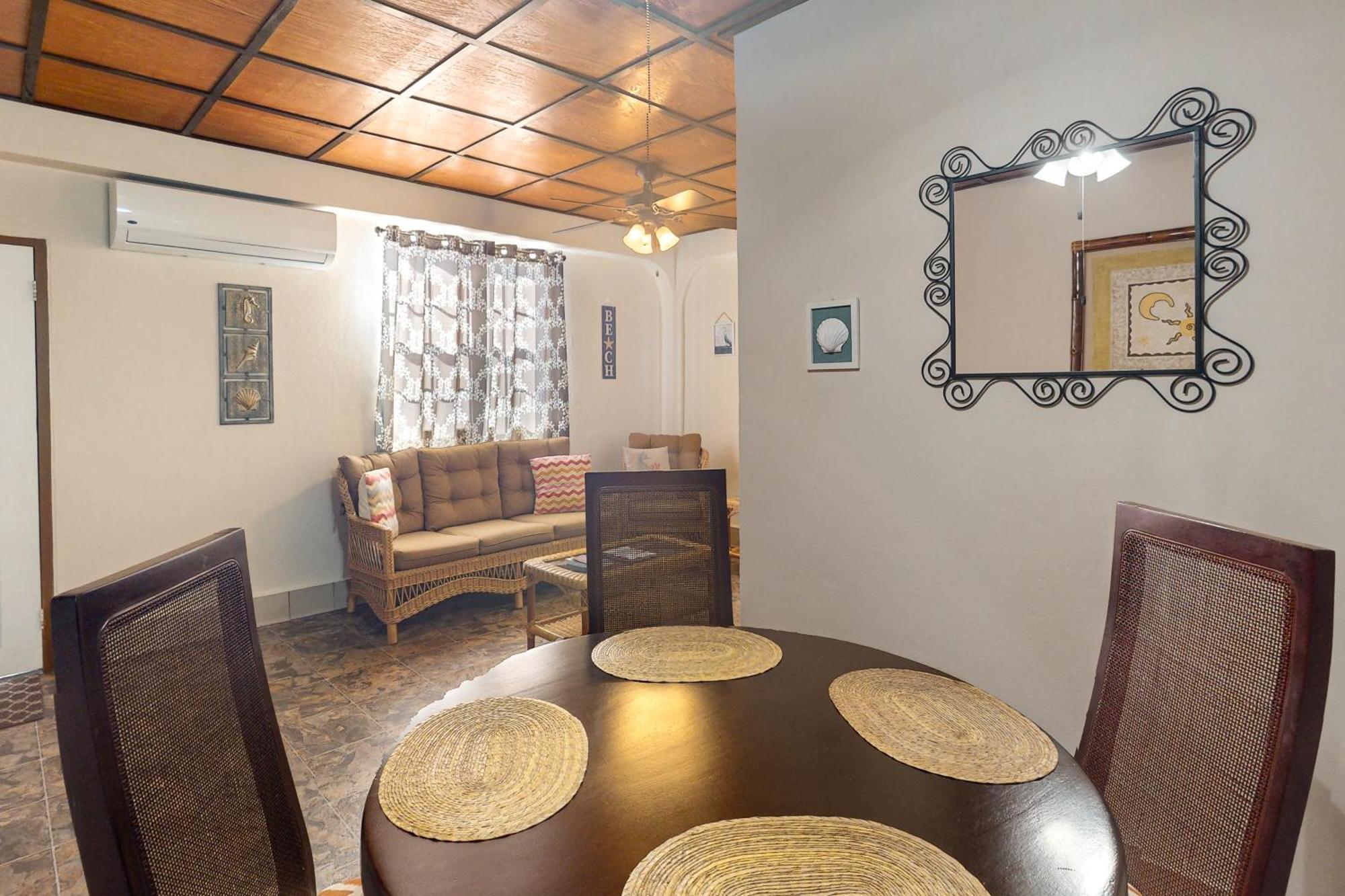 Hummingbird Home Suites San Pedro  Værelse billede